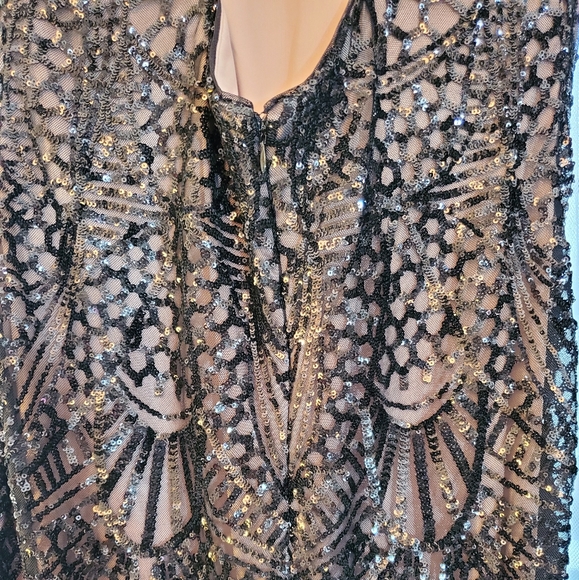 LAURA Black Sequins Gown - Size 14W - Picture 6 of 13